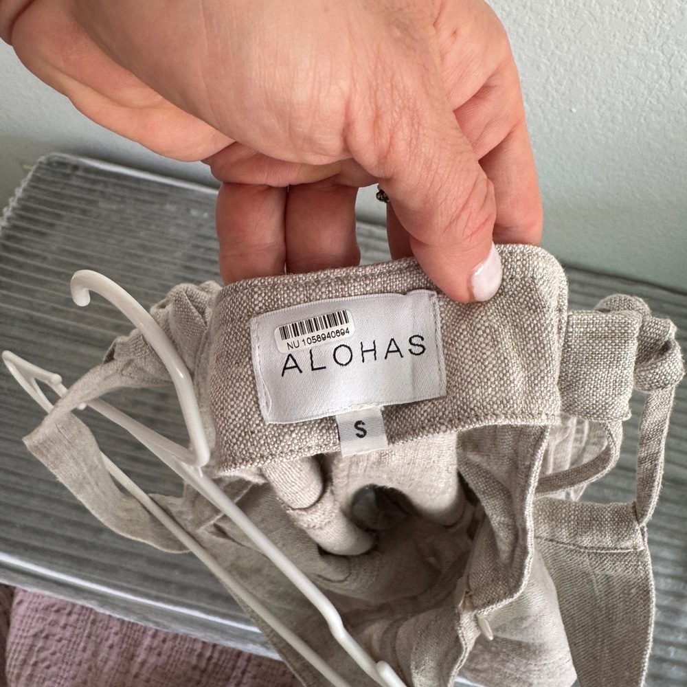 ALOHAS Beige Volta Linen Romper - Picture 7 of 7